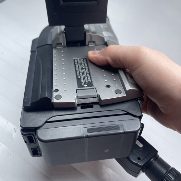 JVC GR-SXM245 Compact Camcorder Super VHS VINTAGE Y2K Camera (Untested, For part - Picture 10 of 14